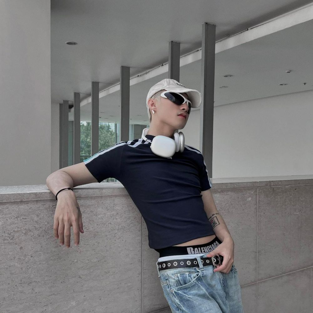 Sơn Tùng M-TP đeo "tai nghe Shopee", giá chỉ 50 - 60 nghìn? - Ảnh 5