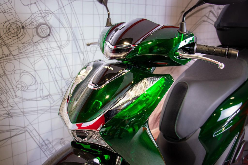 Giá rẻ nhất cũng lên đến 140 triệu đồng, Honda SH Vetro vừa "cập bến" Việt Nam có gì đặc biệt? - Ảnh 2