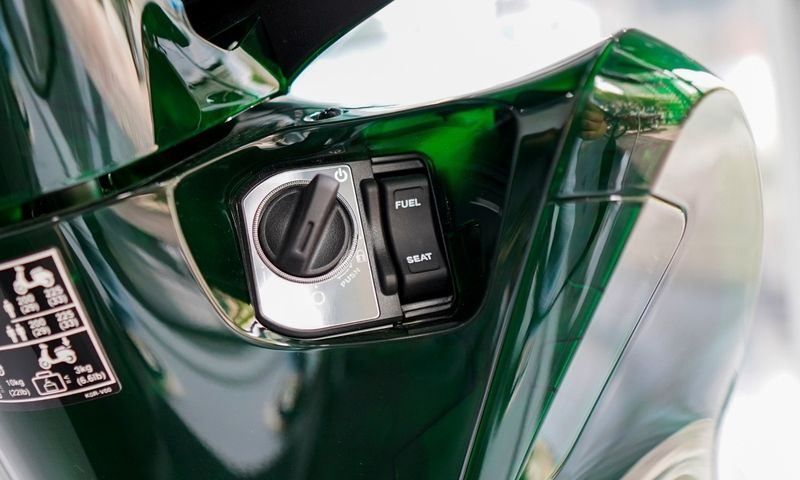 5 mẫu xe máy mới toanh cập bến thị trường Việt Nam: Có mẫu là phiên bản giới hạn, giá rẻ nhất cũng lên tới 140 triệu đồng - Ảnh 12