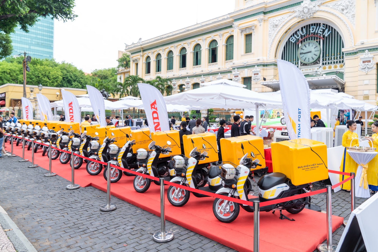 Honda Việt Nam và Bưu điện Việt Nam tiếp tục mở rộng hợp tác - Ảnh 1