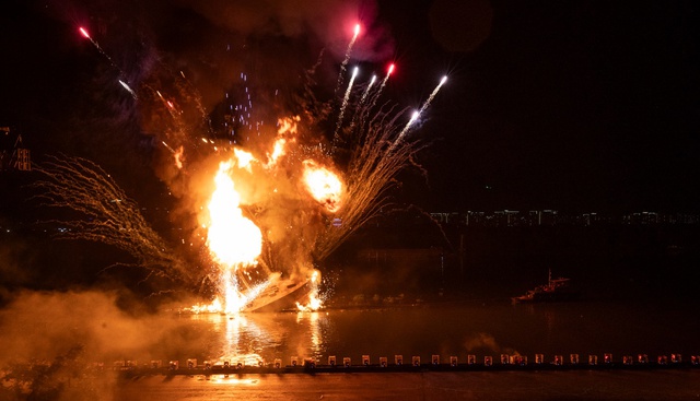 Bản sắc văn hoá cùng công nghệ hiện đại tại Lễ Hội Sông Nước 2024 - Ảnh 3