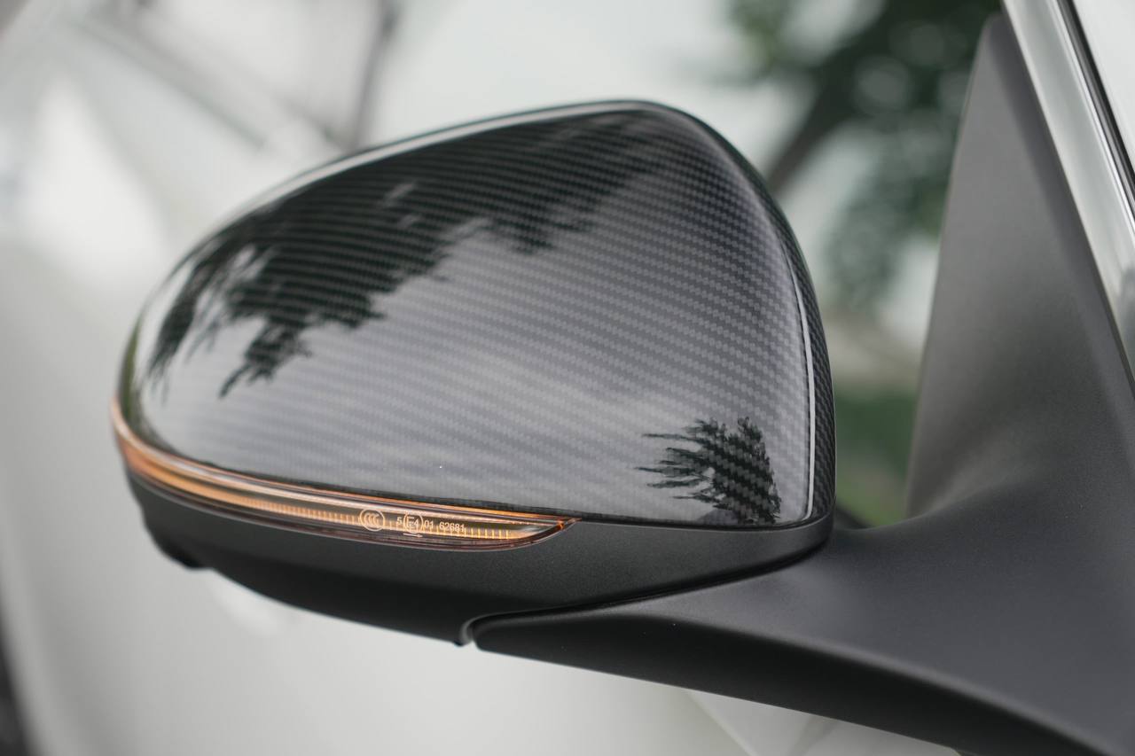 Mercedes-AMG C 63 S E Performance giá 4,9 tỷ đồng đầu tiên về Việt Nam: Mạnh ngang siêu xe, nhiều 'đồ chơi' khủng cho tín đồ tốc độ - Ảnh 5