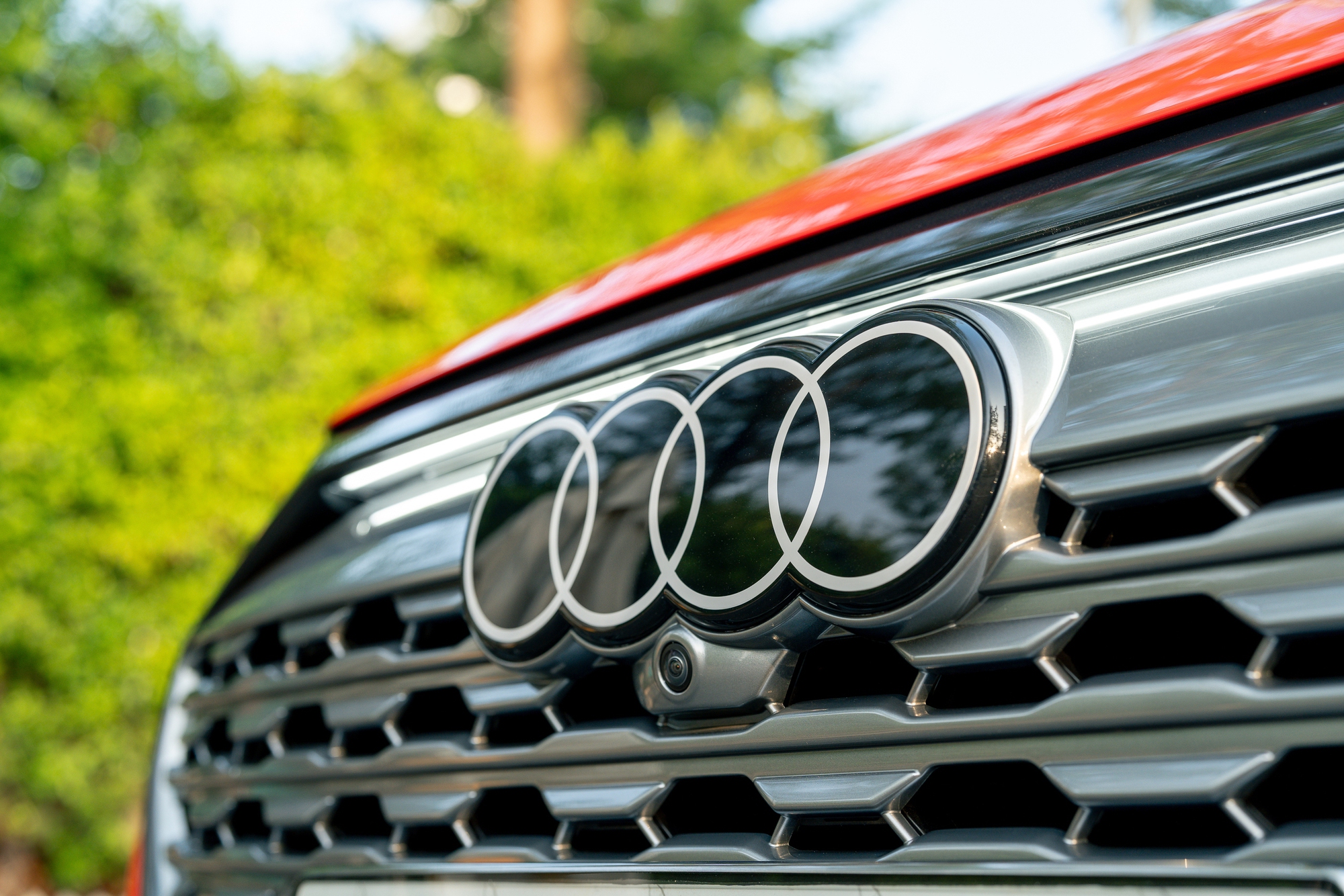 Audi Q8 e-tron ra mắt Việt Nam: Giá từ 3,8 tỷ đồng, bảo hành pin 8 năm, tặng sạc miễn phí - Ảnh 6