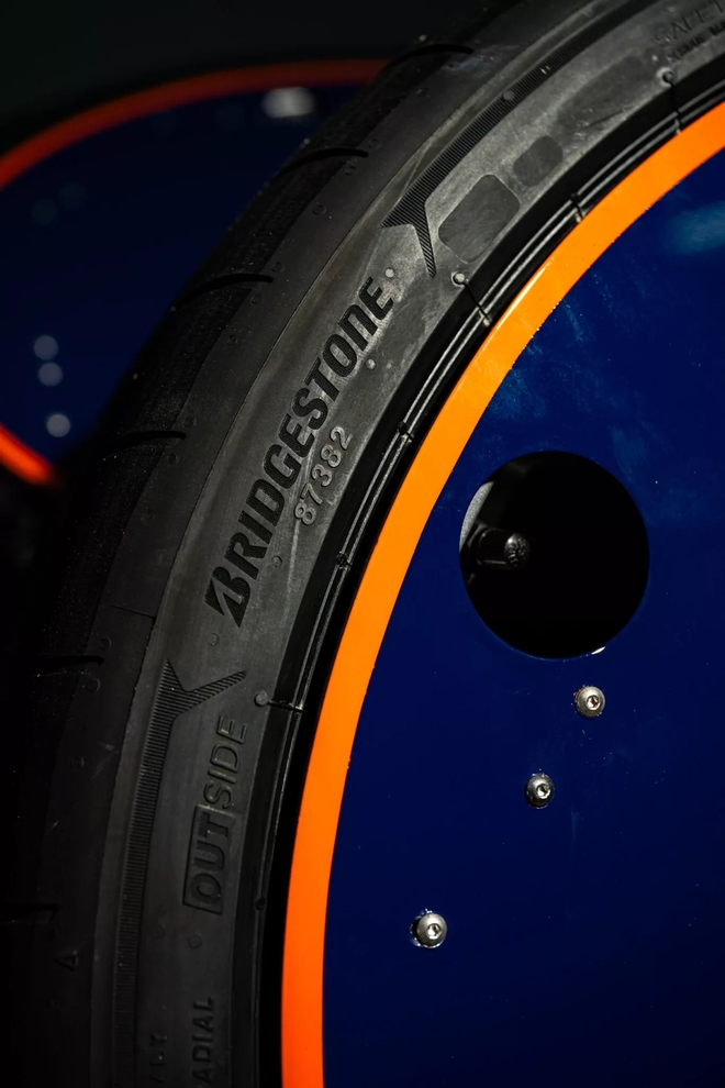 Xe điện nhanh nhất thế giới: 438,7km/h vượt cả Rimac dù vô danh, chưa bán - Ảnh 5