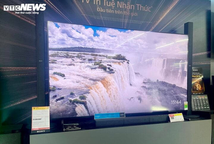 'Ăn theo' mùa Euro 2024, tivi đồng loạt siêu giảm giá vẫn khó bán - Ảnh 2