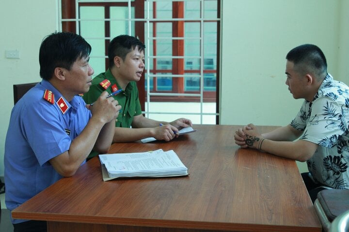 Nghệ An triệt phá đường dây trộm cắp, tiêu thụ xe mô tô xuyên quốc gia - Ảnh 2