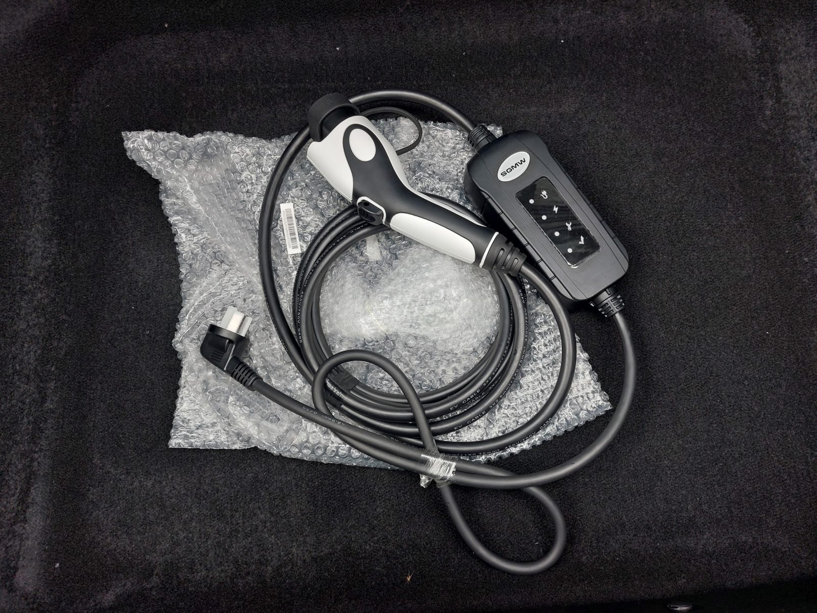 Wuling Bingo hé lộ thông số tại Việt Nam: 5 bản, chạy 200-500km/sạc, giá dự kiến 540 triệu, có thể sạc nhanh nhưng chưa có trạm - Ảnh 4