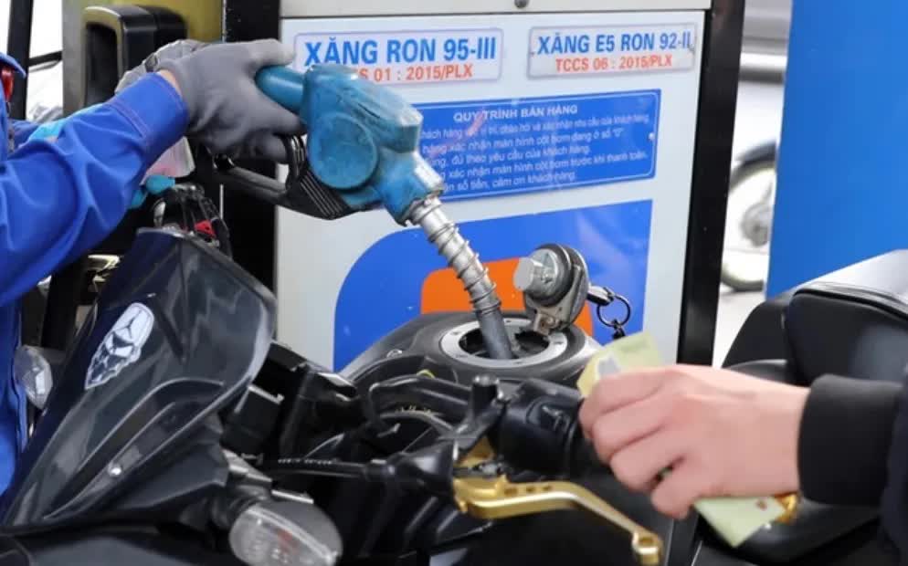 Thủ tướng yêu cầu đề xuất cụ thể lộ trình thực hiện điều chỉnh giá điện - Ảnh 1