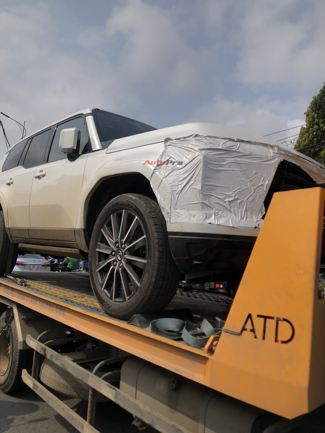 Lexus GX 2024 lộ diện tại Việt Nam: Giá dự kiến 6 tỷ, đã về đại lý nhưng số lượng siêu hiếm - Ảnh 5