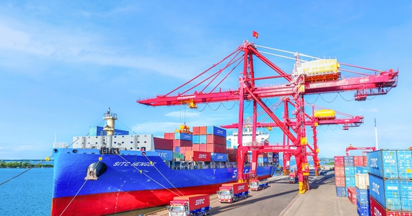 Cảng Chu Lai phát huy vai trò mũi nhọn trong hoạt động logistics tại miền Trung