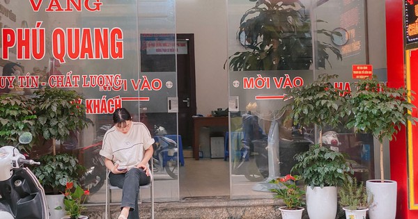 Giá vàng SJC tại phố vàng Hà Trung đắt hơn 3 triệu đồng/lượng so với giá vàng ngân hàng