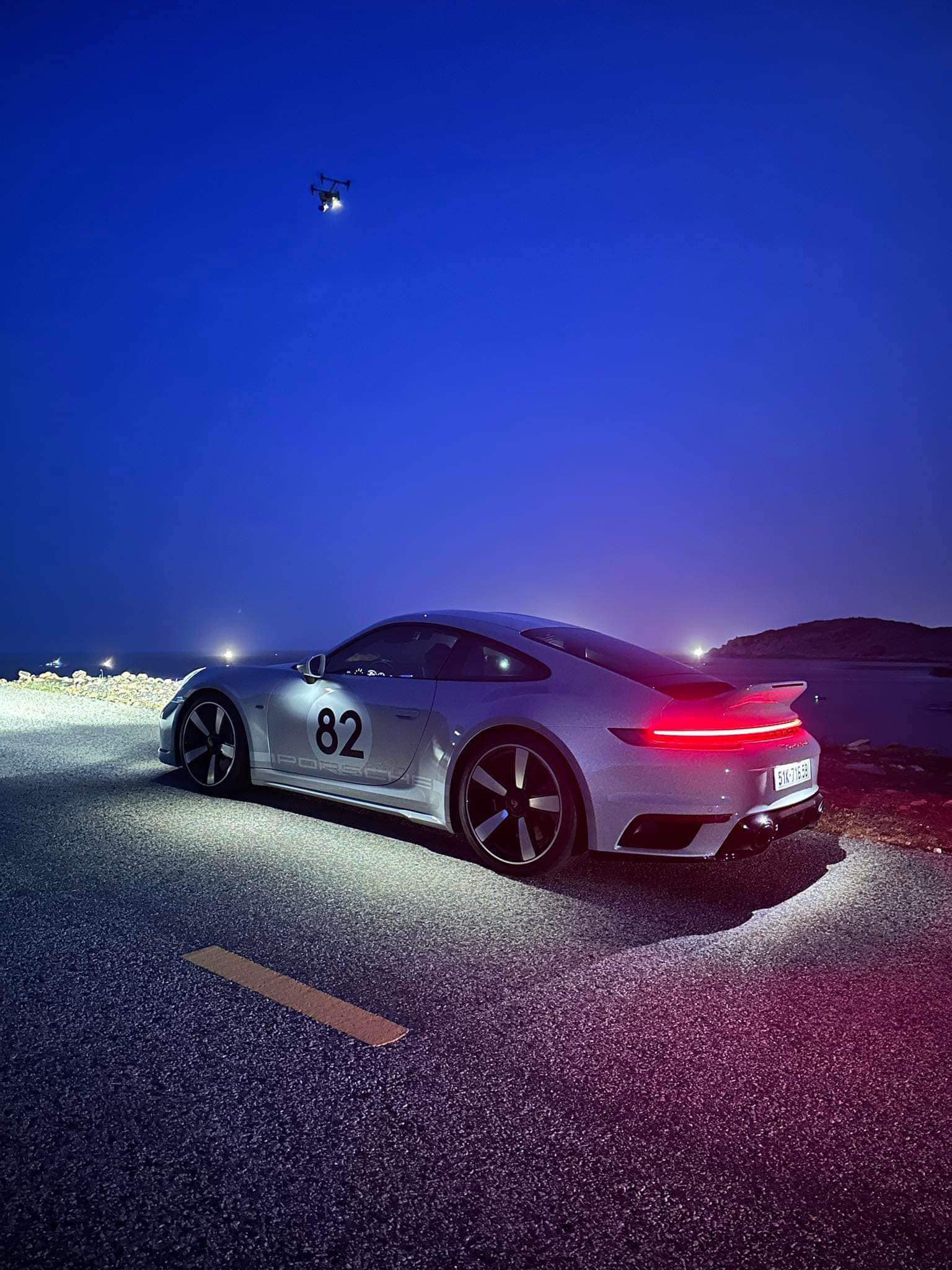 Siêu xe chục tỉ liên tục đổ bộ vào Việt Nam - Ảnh 6