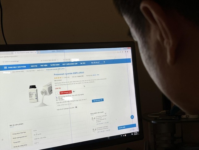 Mua chất độc xyanua dễ như mua rau: Lỗ hổng kiểm soát - Ảnh 1