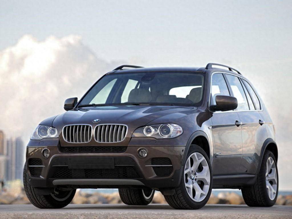 Cửa hít điện BMW kẹp tay chủ xe: Nạn nhân được bồi thường 1,9 triệu USD, mở ra tranh luận về an toàn - Ảnh 1
