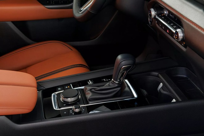 Mazda CX-50 2025 ra mắt: Thêm bản hybrid, máy mượn Toyota nhưng sửa lại hết, CX-5, CX-3 tại Việt Nam có cơ hội điện hóa - Ảnh 6
