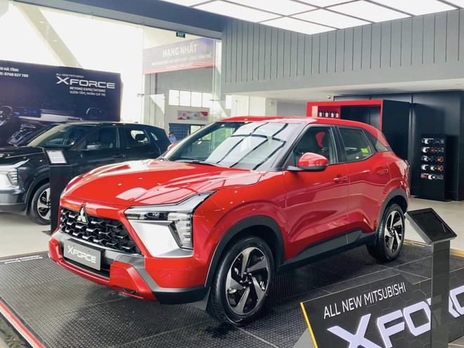 Mitsubishi Xforce Premium giảm tới 60 triệu đồng tại đại lý: Thấp hơn Yaris Cross tiêu chuẩn, chỉ một lượng xe rất nhỏ được áp dụng - Ảnh 2