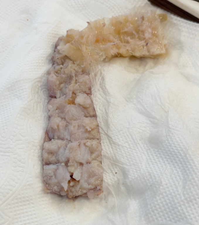 Bỏ 500k ăn buffet tại nhà hàng nổi tiếng Hà Nội, thực khách thất vọng: Hải sản óp, có con ôi hỏng, ăn về còn chịu cảnh "tào tháo đuổi" - Ảnh 2