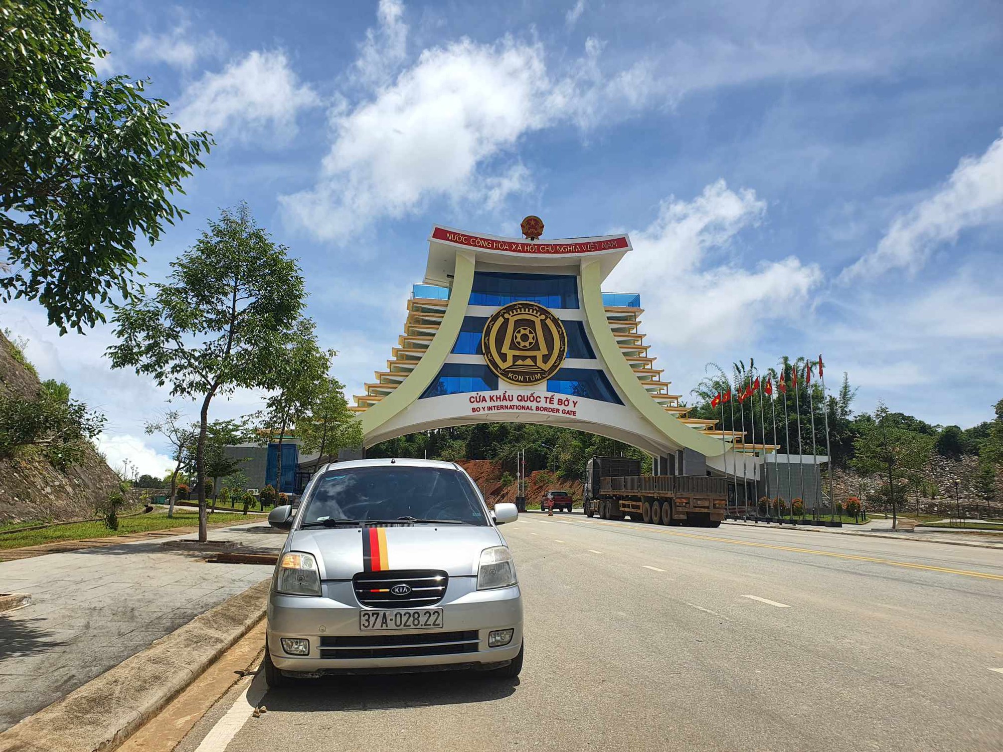 Mua Kia Morning cũ dùng 10 năm odo hơn 210.000km, chủ xe chia sẻ: ‘Đi ô tô rẻ vẫn sướng hơn xe máy, chất lượng cuộc sống khác hẳn’ - Ảnh 5