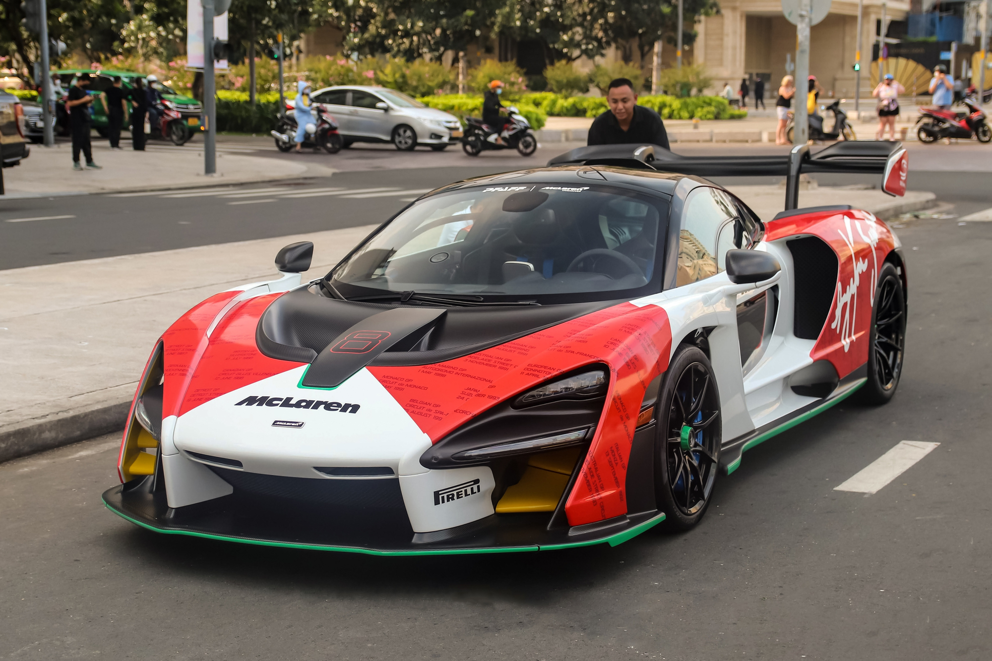 Choáng với BST 700 siêu xe trị giá hơn 3.000 tỷ của doanh nhân Đặng Lê Nguyên Vũ! - Ảnh 1