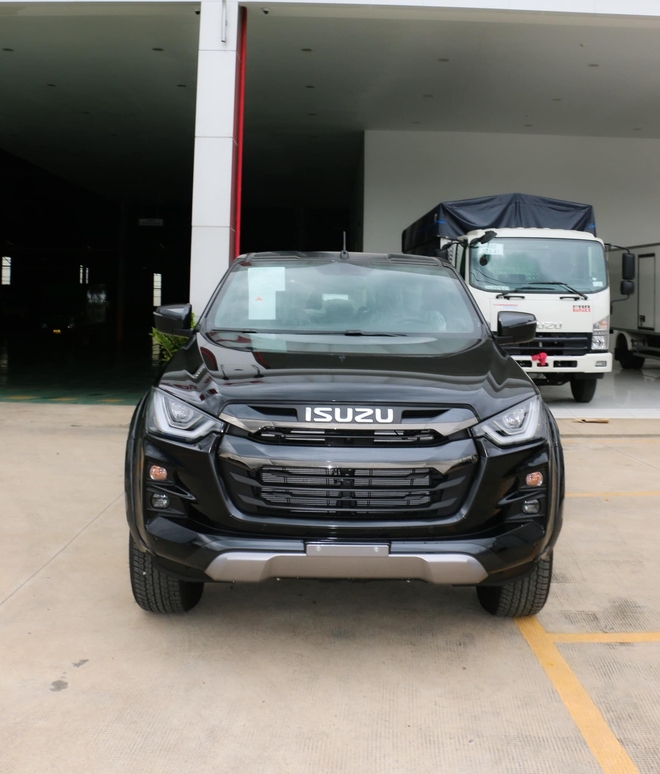 Isuzu D-Max bản cao nhất giảm 120 triệu tại đại lý: Giá chỉ còn 760 triệu đồng, thấp hơn Ranger XLS 2 cầu - Ảnh 3