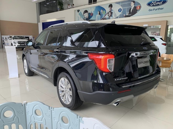 Hậu tăng giá bán, Ford Explorer lại được đại lý ưu đãi: Giảm 70 triệu đồng, vẫn cao hơn hẳn Palisade - Ảnh 4