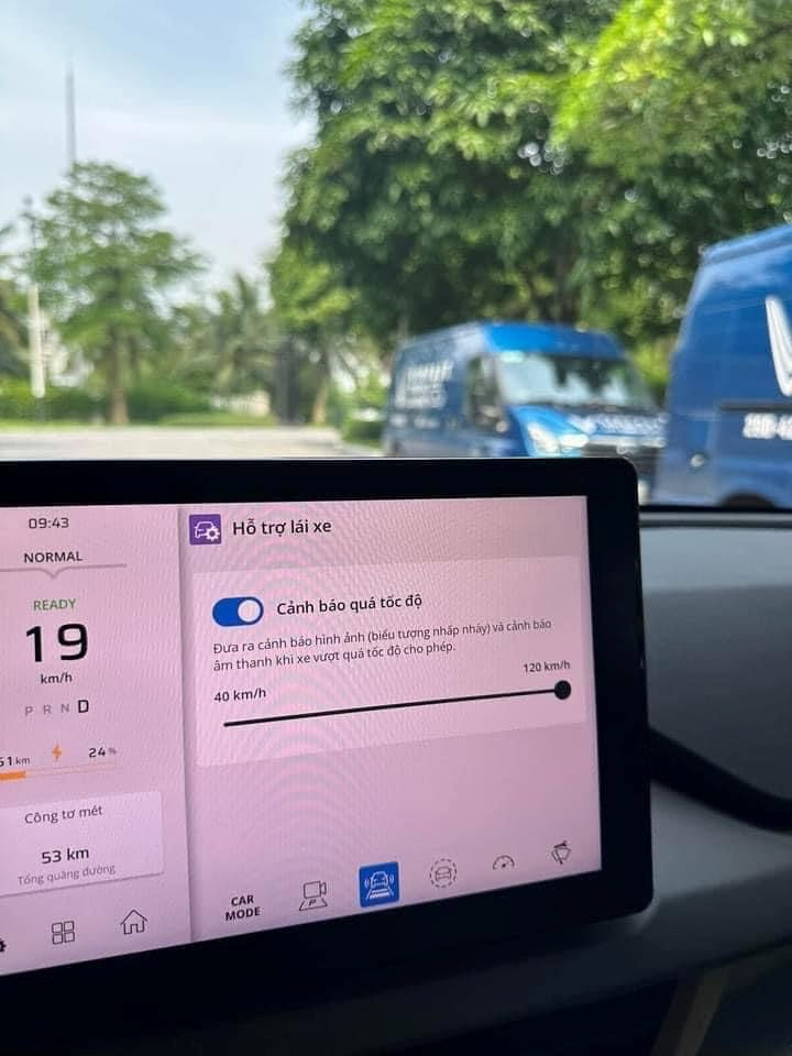 VinFast VF 3 màu tím lộ diện cực đẹp ngoài đời thực, có một thay đổi lớn! - Ảnh 6