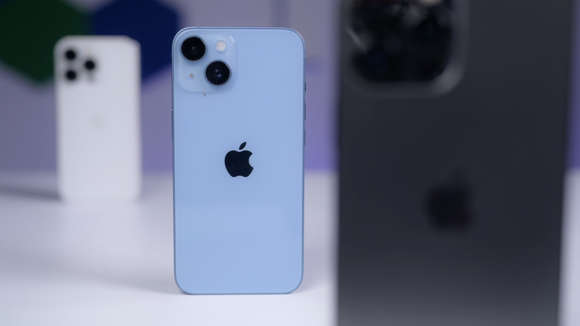 Bán chạy nhất thế giới năm 2023, sang 2024 vẫn "đả bại" cả S24 Ultra: Mẫu iPhone này giá chỉ còn 15 triệu - Ảnh 3