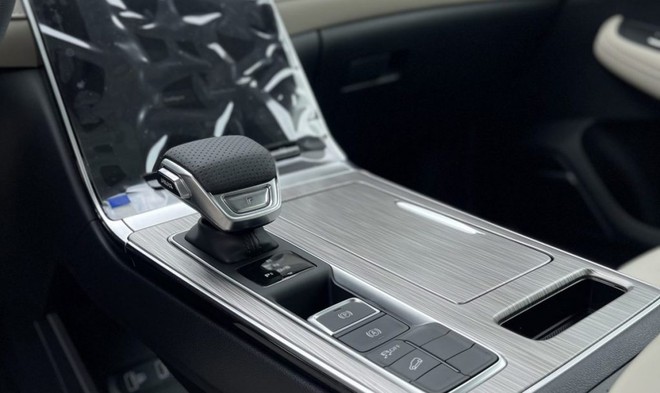 MG RX5 giảm giá kỷ lục tại đại lý: Còn từ 559 triệu, rẻ ngang Sonet bản thấp, khách mua phải đánh đổi một lựa chọn - Ảnh 8