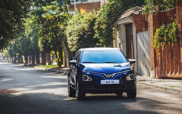 VinFast tung ưu đãi khủng cho khách hàng Indonesia: VF 5 và VF e34 cực cạnh tranh, giá quy đổi thấp nhất từ 342 triệu đồng - Ảnh 1