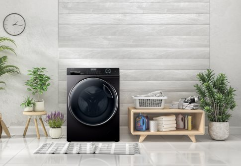 AQUA nhận 2 giải thưởng tại Hi-Tech Award - Ảnh 1