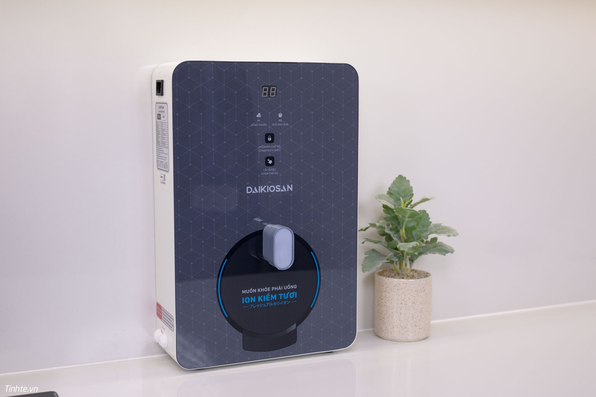 Nhà có lọc nước RO, lắp thêm máy tạo ion kiềm tươi tốt sức khoẻ - Ảnh 3