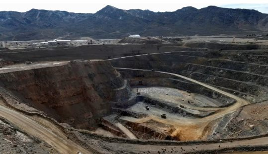 Nắm trong tay một loại nguyên liệu quý hiếm của thế giới, Trung Quốc ồ ạt khai thác khiến giá sụt mạnh, Việt Nam cũng sở hữu hơn 20 triệu tấn - Ảnh 1