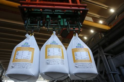 Hạn chế xuất khẩu nhưng Nga vẫn tăng mạnh gửi sang Việt Nam mặt hàng này với giá siêu rẻ: Nhập khẩu tăng hơn 400% trong nửa đầu năm, là vị cứu tinh cho nông sản Việt - Ảnh 1