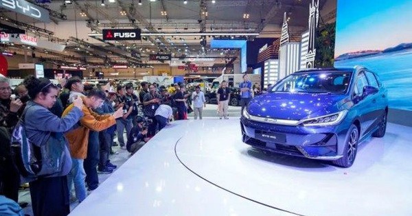 Ông trùm xe điện vừa vào Việt Nam trình làng đối thủ Mitsubishi Xpander: giá chưa đến 600 triệu đồng, đi Hà Nội - Quảng Bình chỉ trong một lần sạc