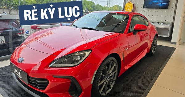 Lấy Subaru BRZ bây giờ tiết kiệm hơn 360 triệu so với người mua sớm: Giá giảm kỷ lục còn hơn 1,5 tỷ, bằng một nửa Z4