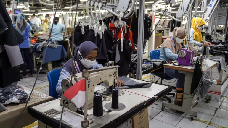 Đông Nam Á đang chống lại Shopee, Lazada, TikTok Shop và BYD: Tội đồ khiến hàng nghìn nhà máy đóng cửa, hàng chục nghìn lao động mất việc và vô số cửa hàng phá sản - Ảnh 5