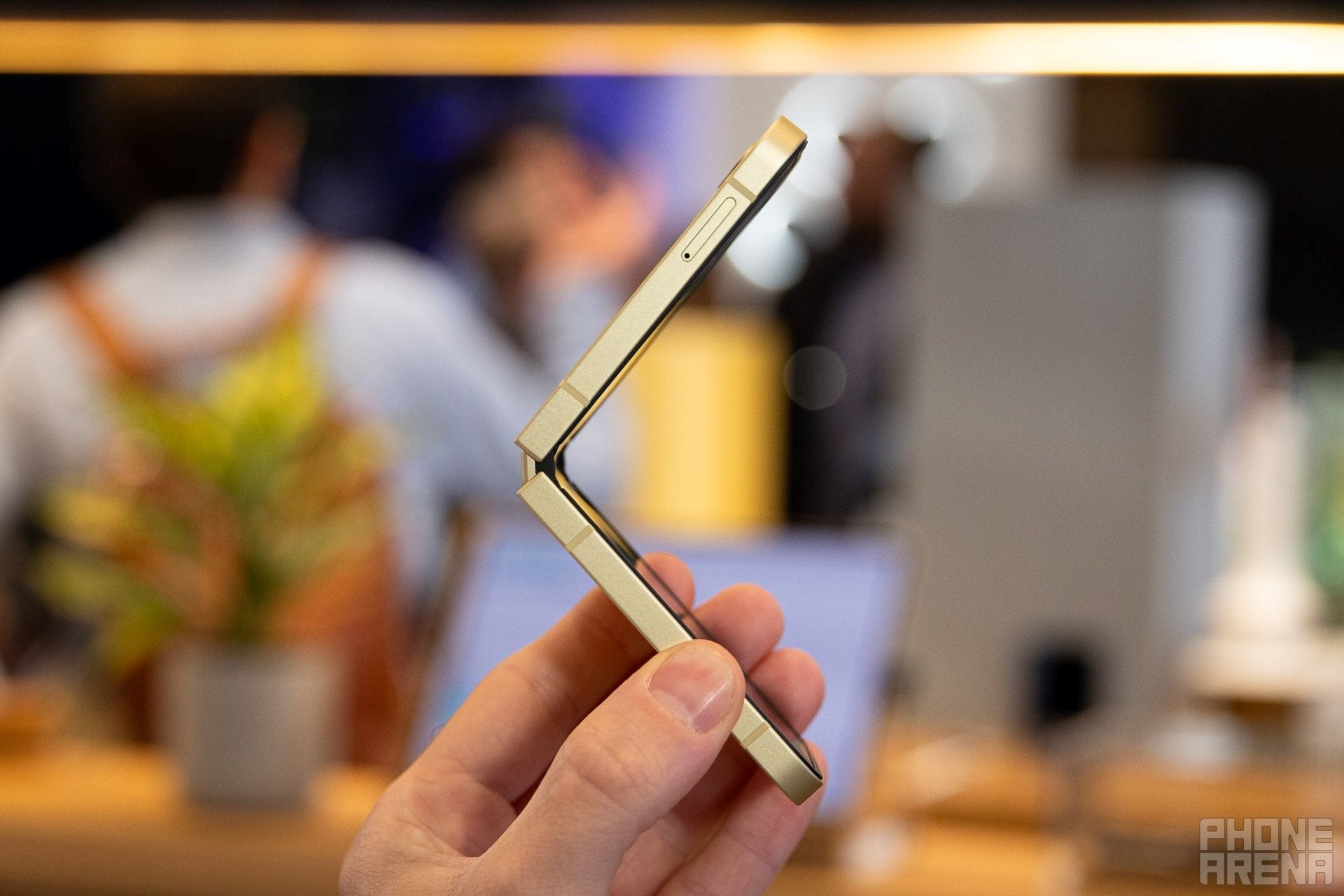 Samsung Galaxy Z Fold6, Z Flip6 chính thức ra mắt: mỏng-nhẹ-bền hơn, AI ngày càng hoàn thiện, giá từ 44 triệu đồng - Ảnh 12