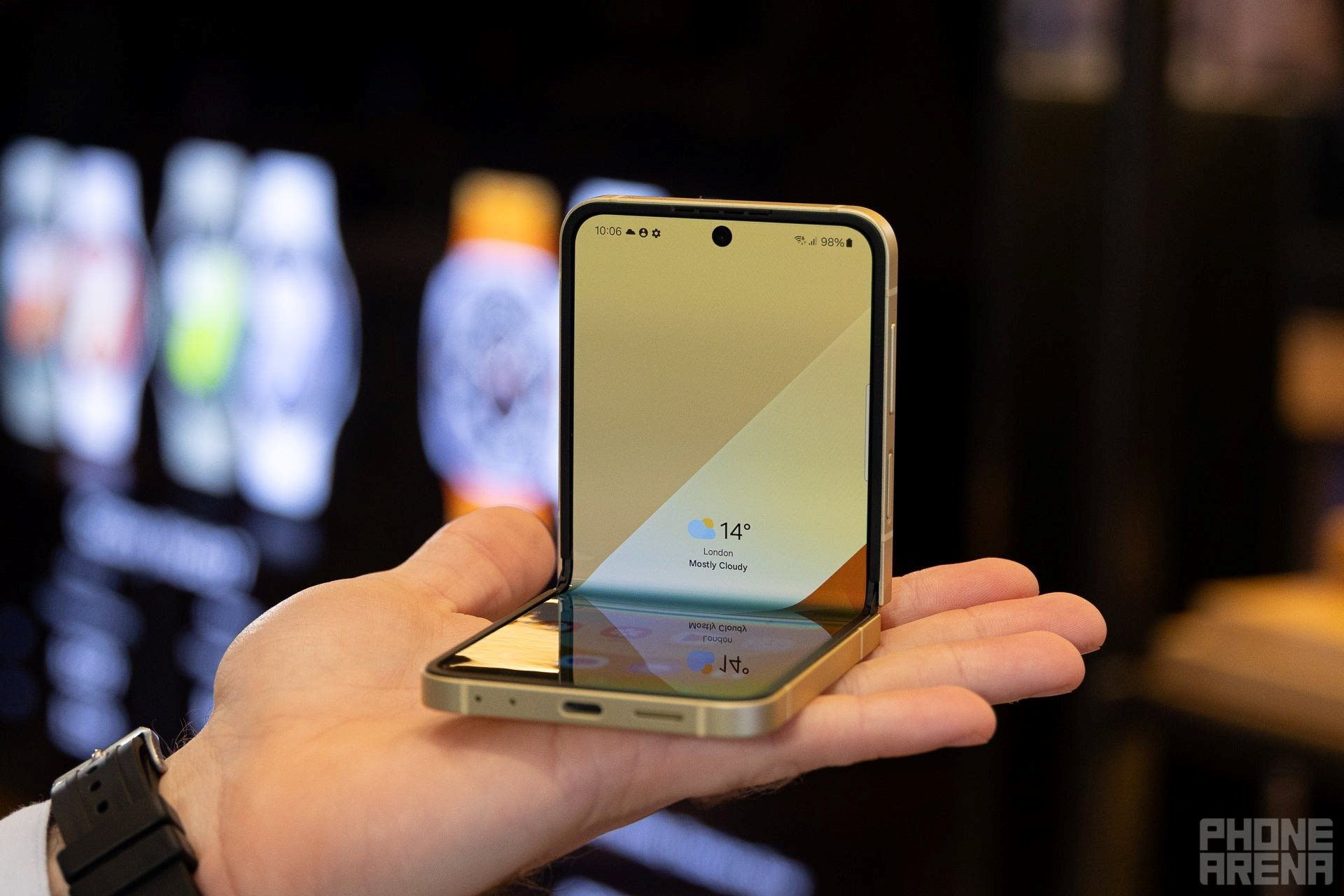 Samsung Galaxy Z Fold6, Z Flip6 chính thức ra mắt: mỏng-nhẹ-bền hơn, AI ngày càng hoàn thiện, giá từ 44 triệu đồng - Ảnh 11