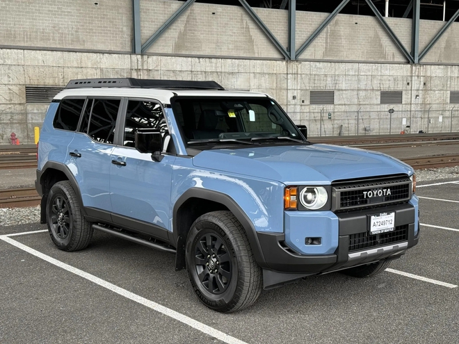 Toyota Land Cruiser Prado 2024 xuất hiện ở Đà Nẵng: Không phải nhập chính hãng, cộng đồng xe Việt Nam thêm 'nóng ruột' chờ bản chính thức - Ảnh 4