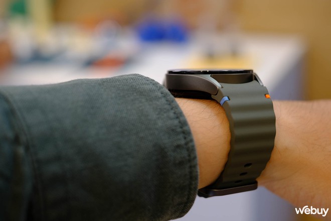 Trên tay Galaxy Watch7 và Watch Ultra: Thiết kế mới, thêm tính năng AI, phát hiện chứng ngưng thở khi ngủ, giá từ 7.99 và 16.99 triệu - Ảnh 23