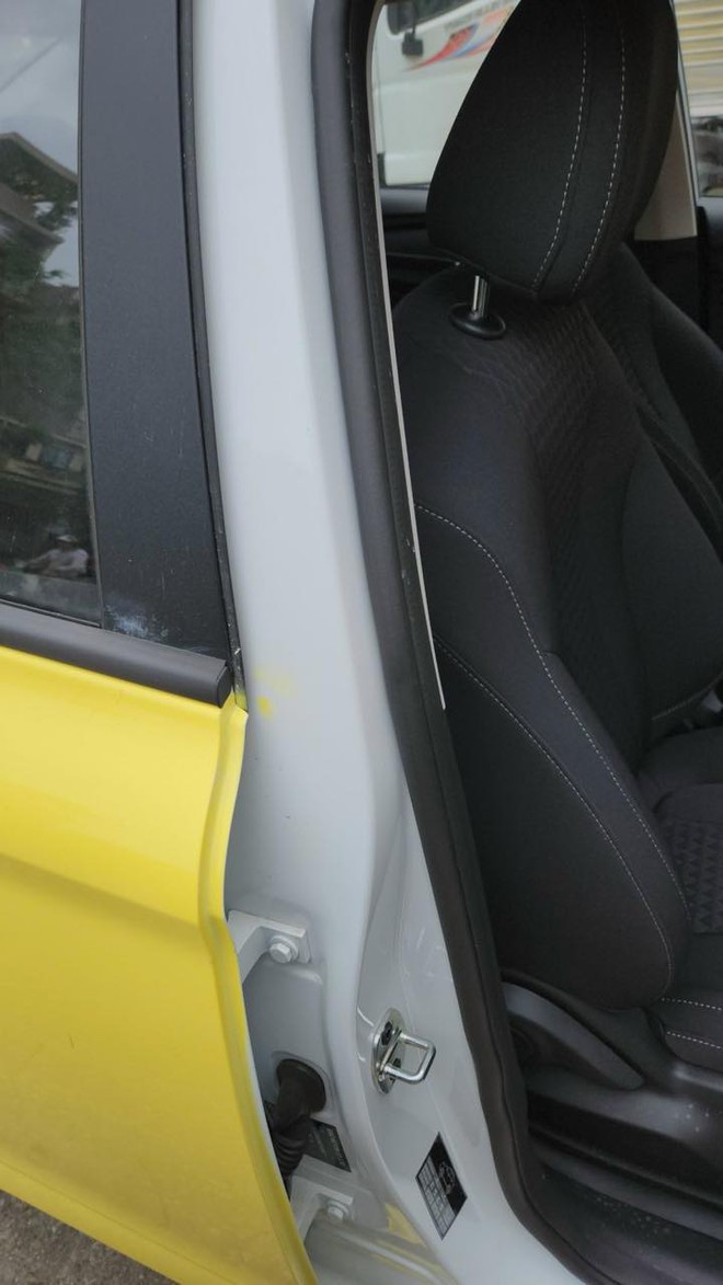 Vụ đại lý MG sơn xe nham nhở cho khách: Đại lý trả lại nửa tiền, khách bỏ thêm chi phí để sơn lại ở garage ngoài - Ảnh 10