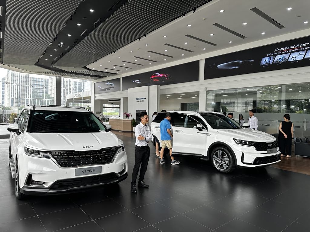 Người bán, người mua phấp phỏng chờ tin giảm lệ phí trước bạ - Ảnh 2