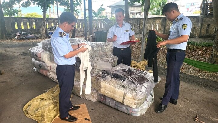 Hà Tĩnh: Gần 3.000 trang phục tập Yoga có dấu hiệu nhập lậu - Ảnh 1