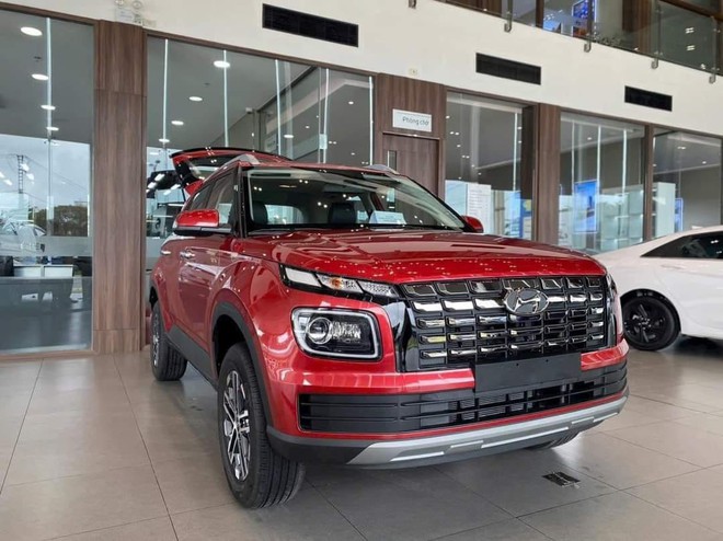 Hyundai Venue giảm giá kép tại đại lý: Bản ‘base’ còn 485 triệu, đấu Raize bằng giá rẻ nhất phân khúc - Ảnh 5