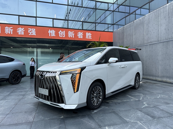 GAC M8 đầu tiên lộ diện tại Việt Nam: Mở bán cuối tháng 7 này, nội thất sang trọng vượt Carnival - Ảnh 5