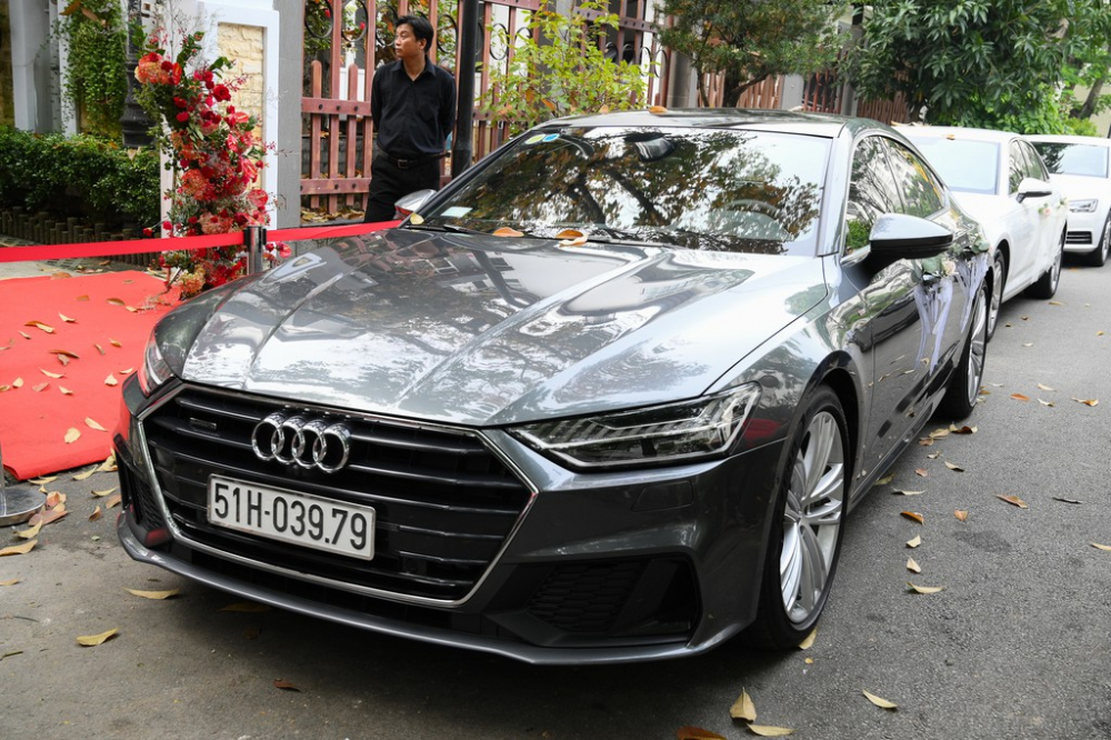 Ngắm lại loạt siêu xe rước dâu của 3 thiếu gia ngành nhựa đình đám nhất Việt Nam: Nhà hào môn đúng là không làm ta thất vọng! - Ảnh 2