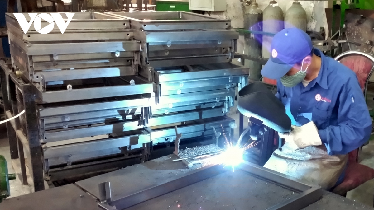 Thép nhập khẩu giá rẻ vẫn tăng, doanh nghiệp nội có nguy cơ mất thị trường - Ảnh 1