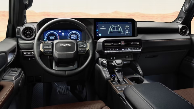 Toyota Land Cruiser Prado 2024 xuất hiện ở Đà Nẵng: Không phải nhập chính hãng, cộng đồng xe Việt Nam thêm 'nóng ruột' chờ bản chính thức - Ảnh 9