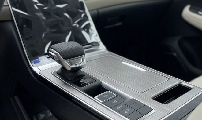 Loạt xe giảm giá trên dưới 200 triệu đồng tại Việt Nam: Phần lớn là SUV, nhiều phân khúc, có cả xe sang và phổ thông - Ảnh 16