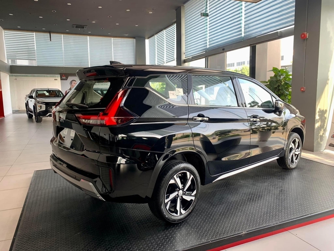 Mitsubishi Xpander AT Premium giá chỉ còn 578 triệu tại đại lý, bản cao nhất còn rẻ hơn Suzuki XL7 tiêu chuẩn - Ảnh 5